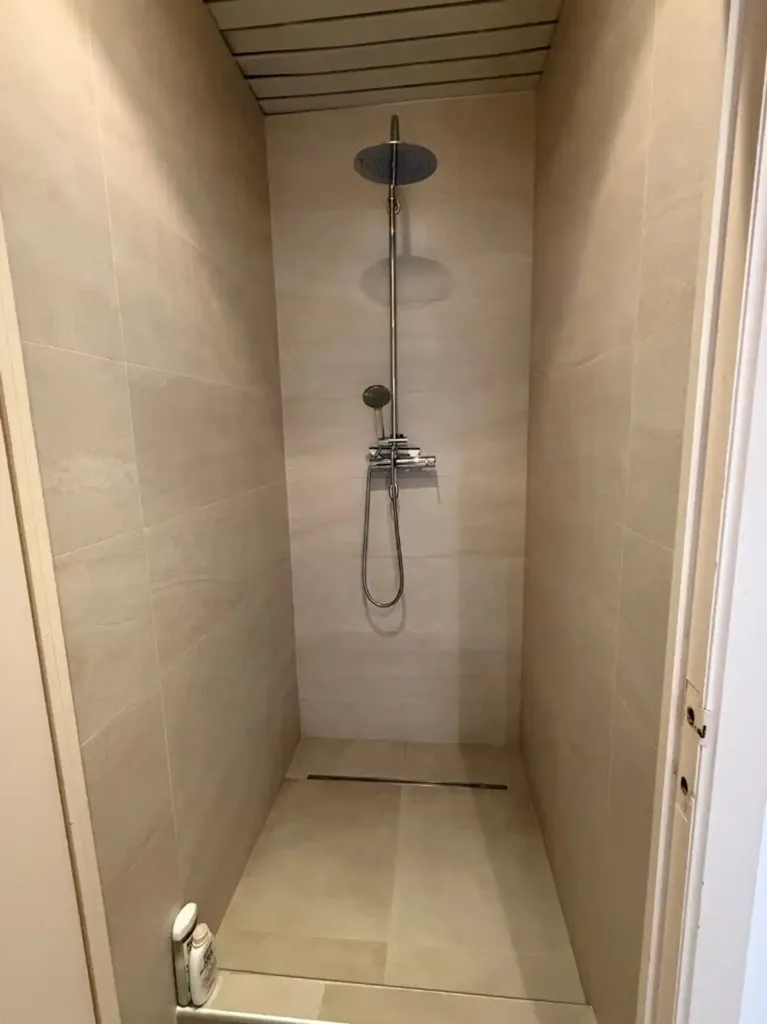 Bagni - Studio with Lift in Halle