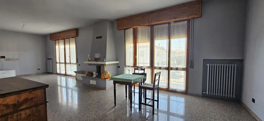 Söögituba - Four-Room Apartment with Terrace in Forlì