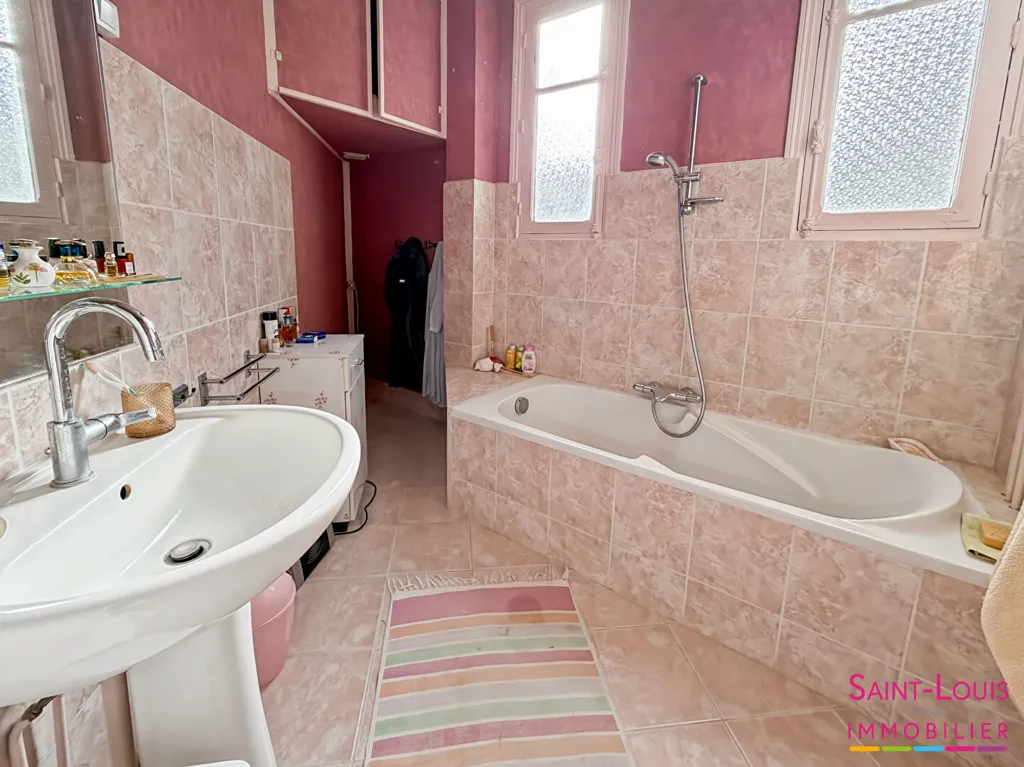 Vannitoad - Spacious House with Garden in Poissy Centre