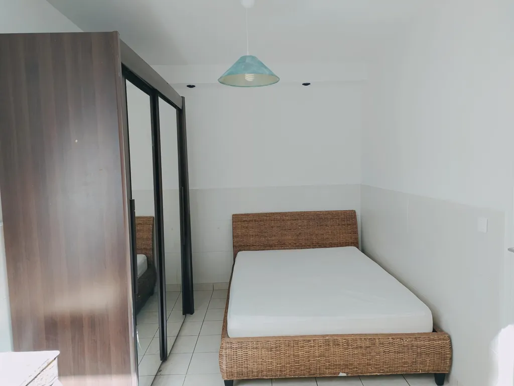 Chambres - Appartement 2 Pièces avec Jardin Intérieur à Paris