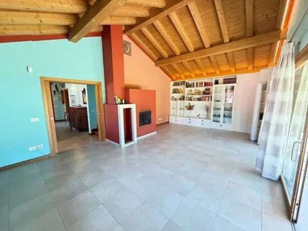 Séjour - Modern Villa with Solar Panels in Limana, Veneto