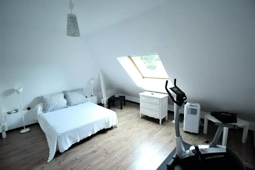 Chambres - Maison d'Architecte avec Piscine Chauffée à Andard