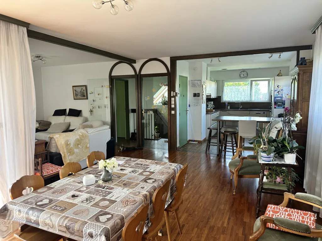 Söögituba - Six-Piece House with Garden in Pfastatt