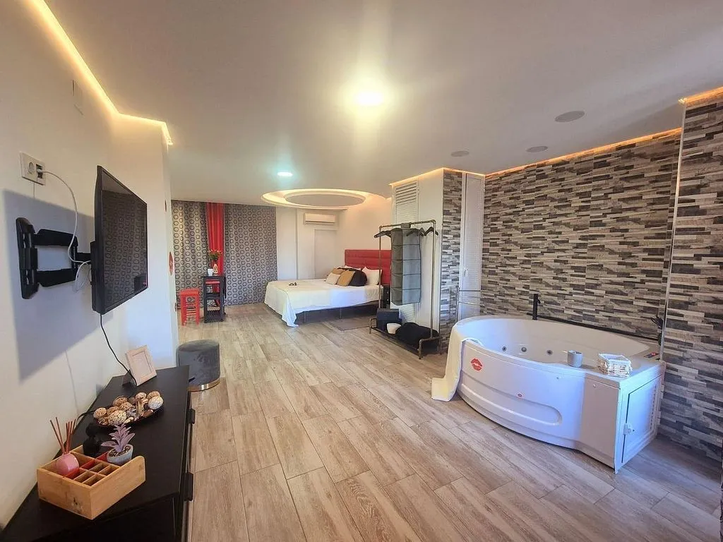 Chambres - Loft with Jacuzzi in Algeciras Old Town