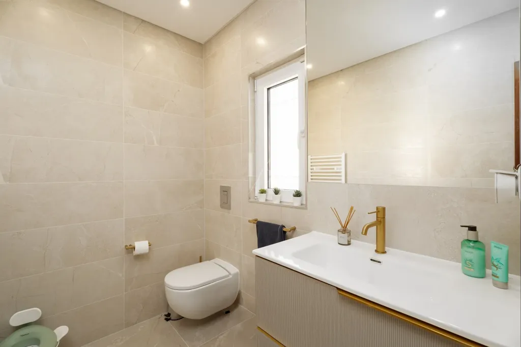 Vannitoad - 3+1 Bedroom House with Pool in Vilamoura
