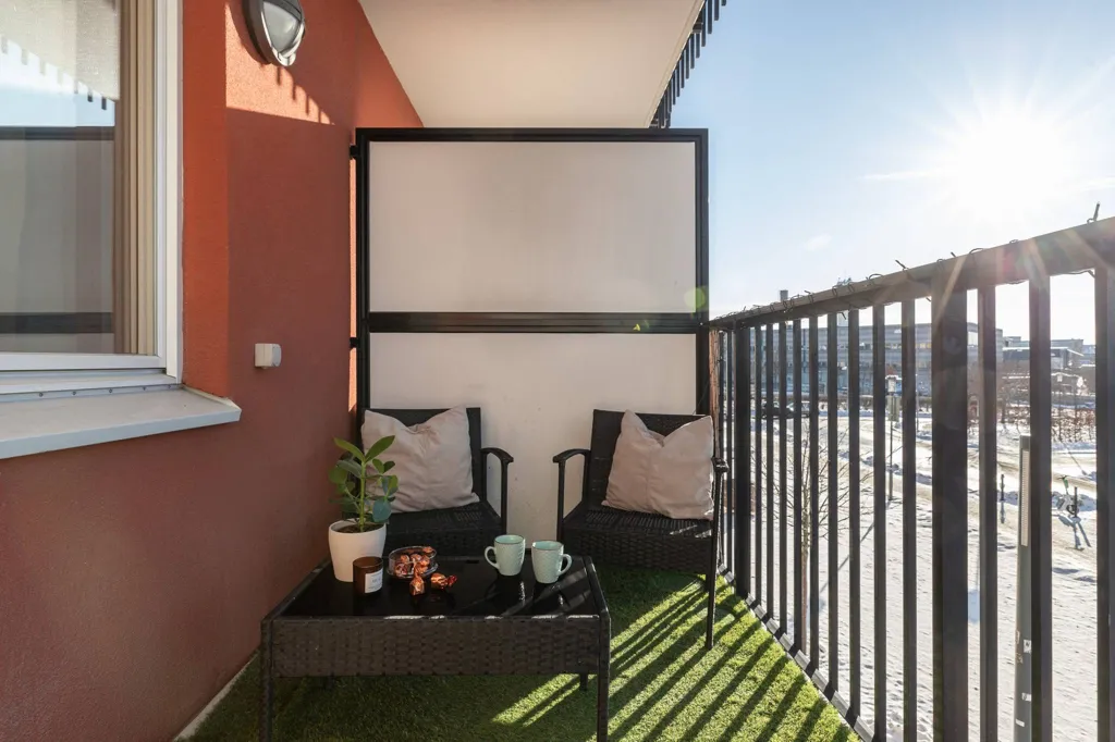 Balcon - Apartment with Balcony in Ursvik