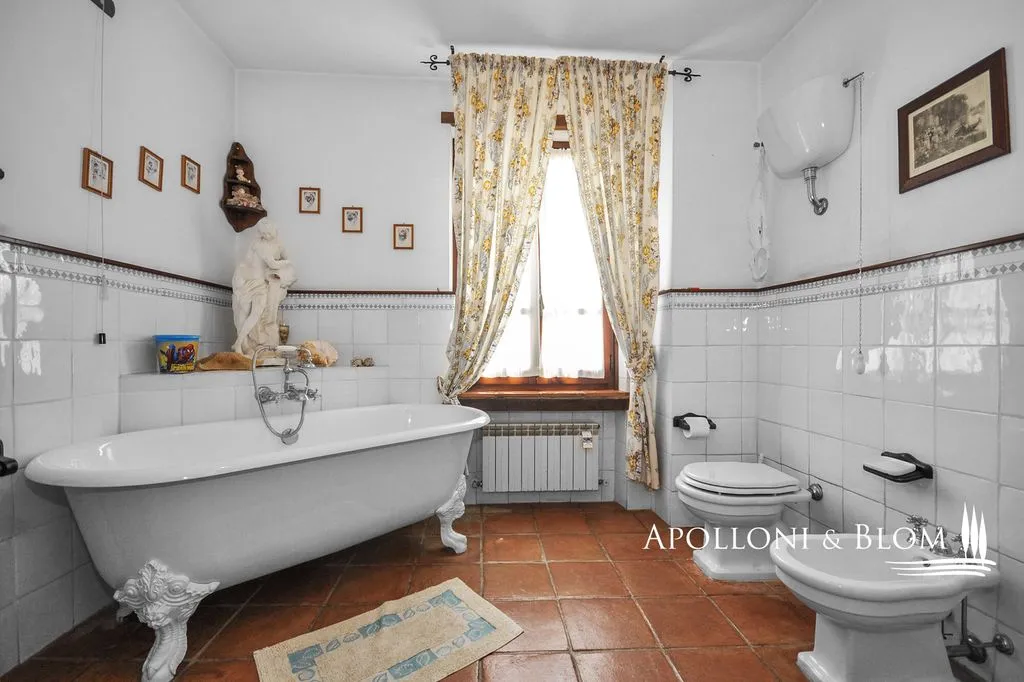 Salles de bain - Historical Villa with Pool in Perugia, Umbria