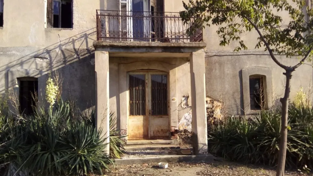 Extérieur - Detached House with Parking in Serres