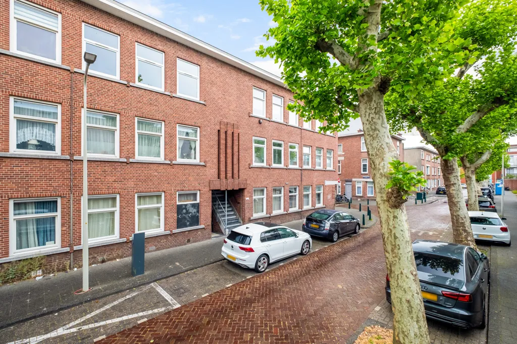 4-toaline korter asukohas Den Haag
