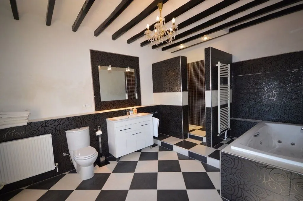 Vannitoad - Luxury Farmhouse with Pool in Monóvar