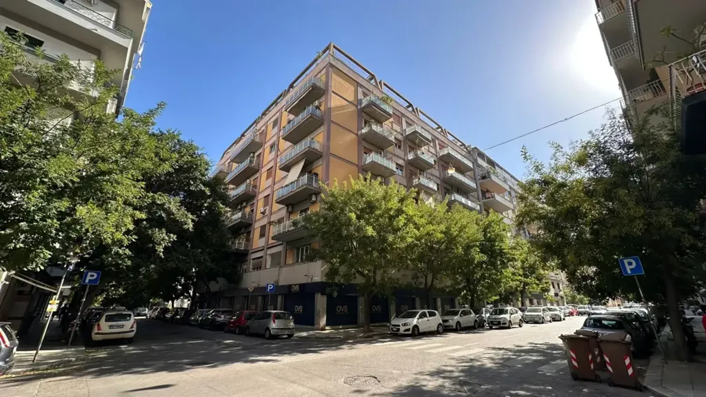 Esterno - 5-Bedroom Apartment with Balcony in Palermo