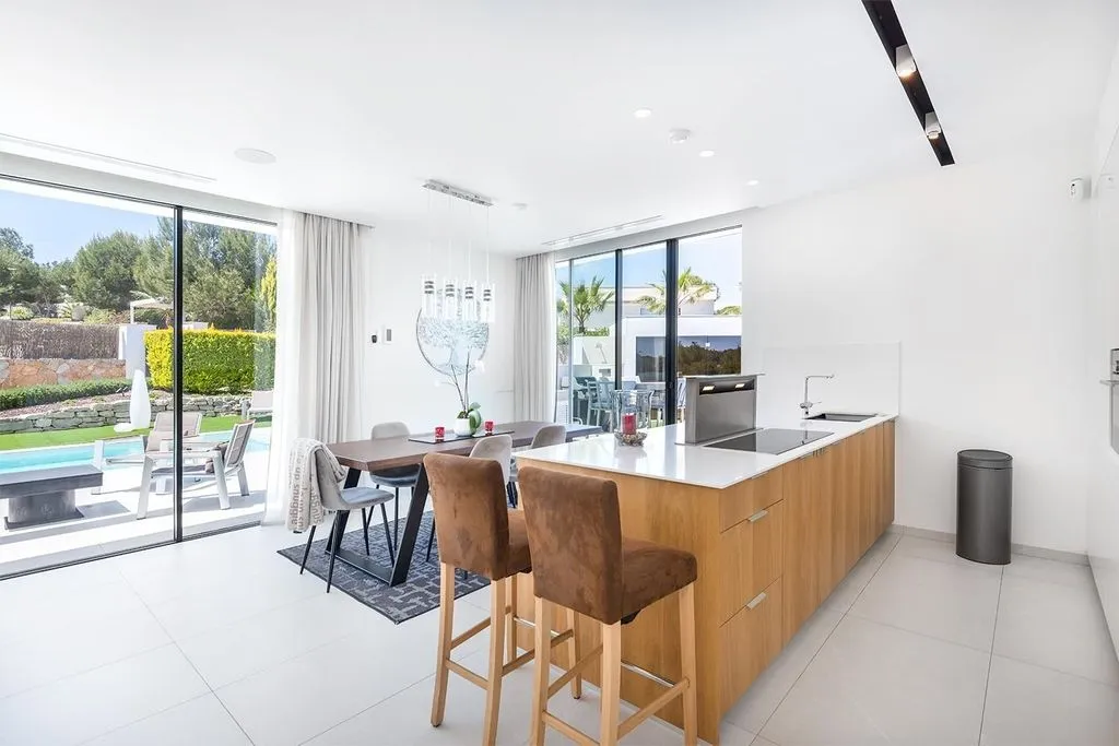 Cuisine - Luxury Villa with Pool in Orihuela