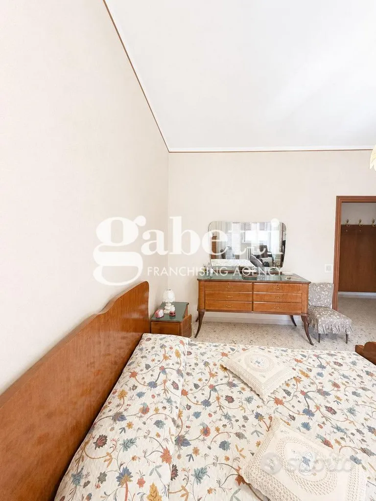 Chambres - Bright Triplex with Balcony in Central Rome