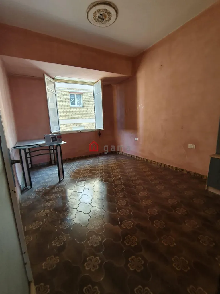 Rooms - Apartment with Renovation Potential in Onda