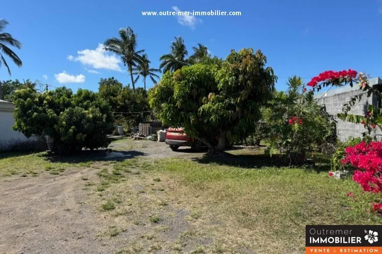 Giardino - Single-Storey House with Large Garden in Sainte-Suzanne