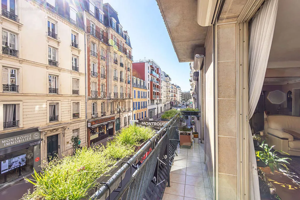 Rõdu - Balcony Flat in Montparnasse, Paris