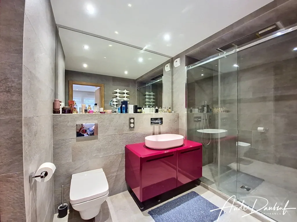 Salles de bain - Appartement T4 avec Terrasse aux Portes de Genève