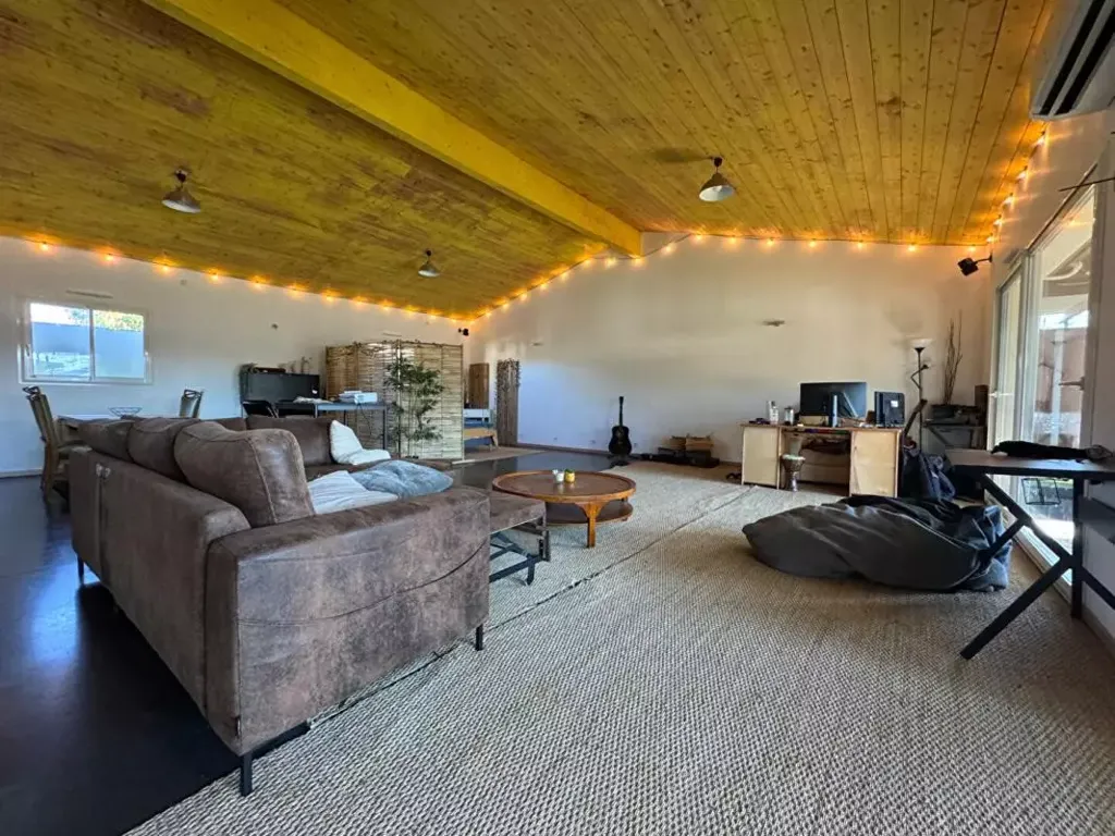 Séjour - Maison d'Architecte avec Piscine à Salleboeuf