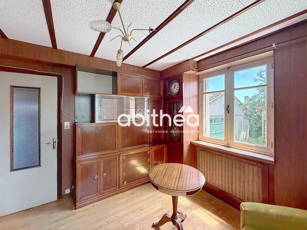 Elutuba - House and Workshop with Garden in Limoges