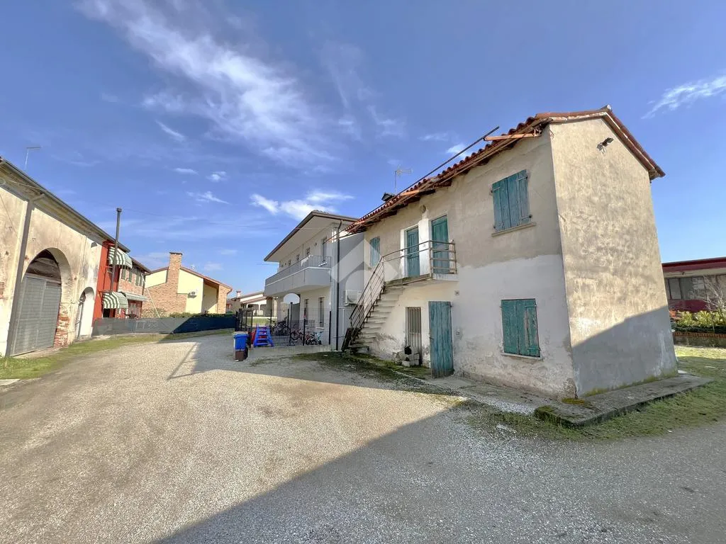 Exterior - Rustic Villa in San Marco di Resana