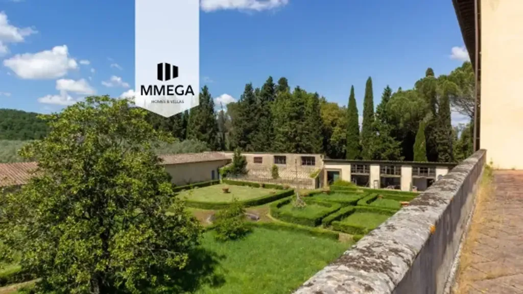Aed - Penthouse with Garden in Scandicci