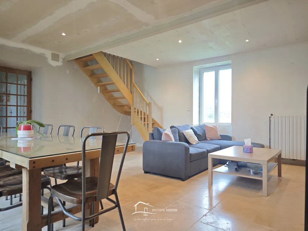 Dining Room - Charming House with Garden in Lezay