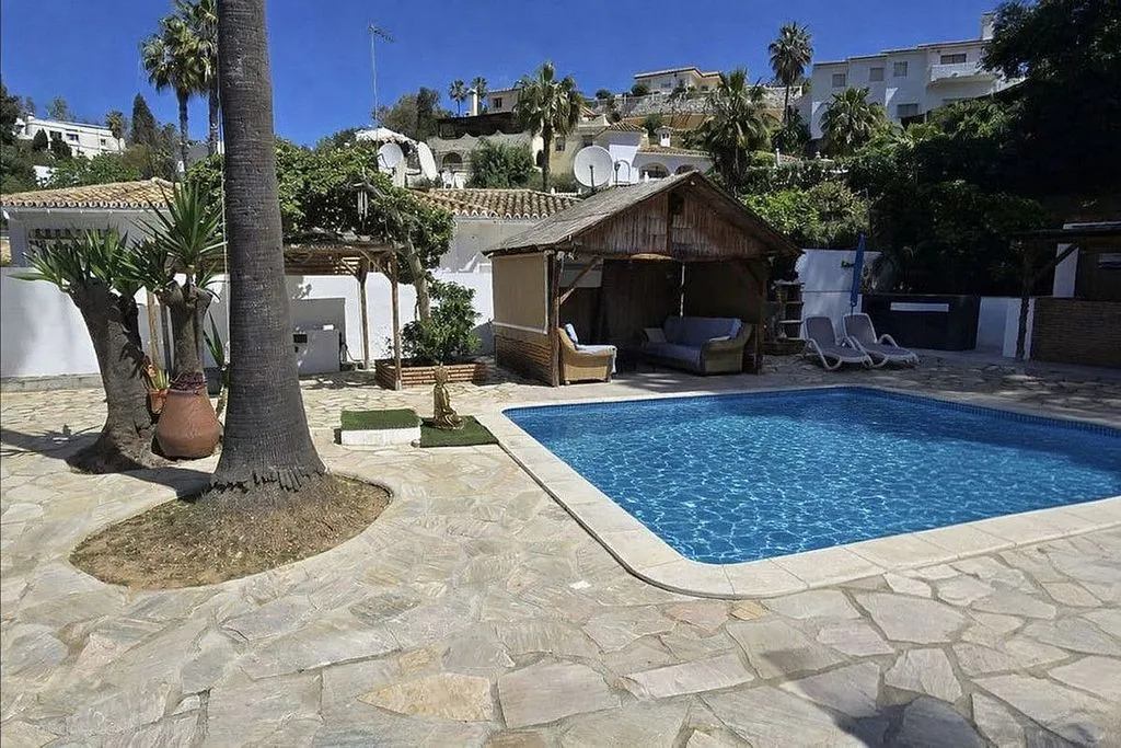 Piscine - Chalet with Pool and Terrace in Campo de Mijas