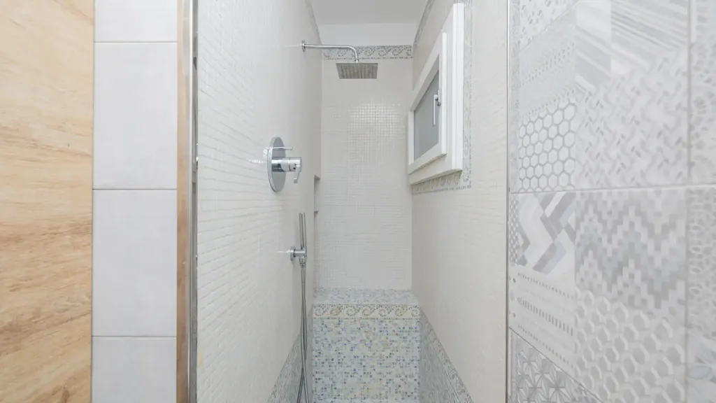Bagni - Rustic-Style Flat with Terrace in Milan