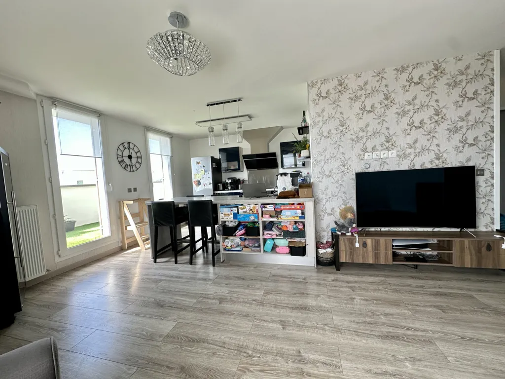 Salón - Apartment with Panoramic View in Mantes-la-Jolie