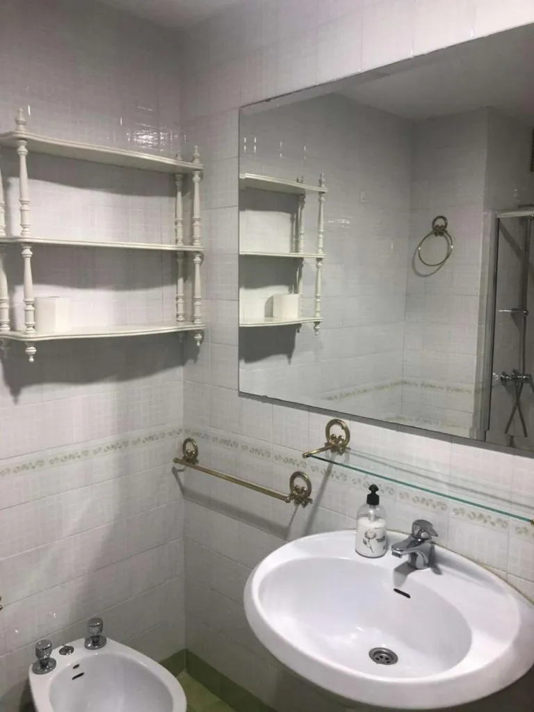 Vannitoad - 2-Bedroom Flat with Terrace in Fuengirola