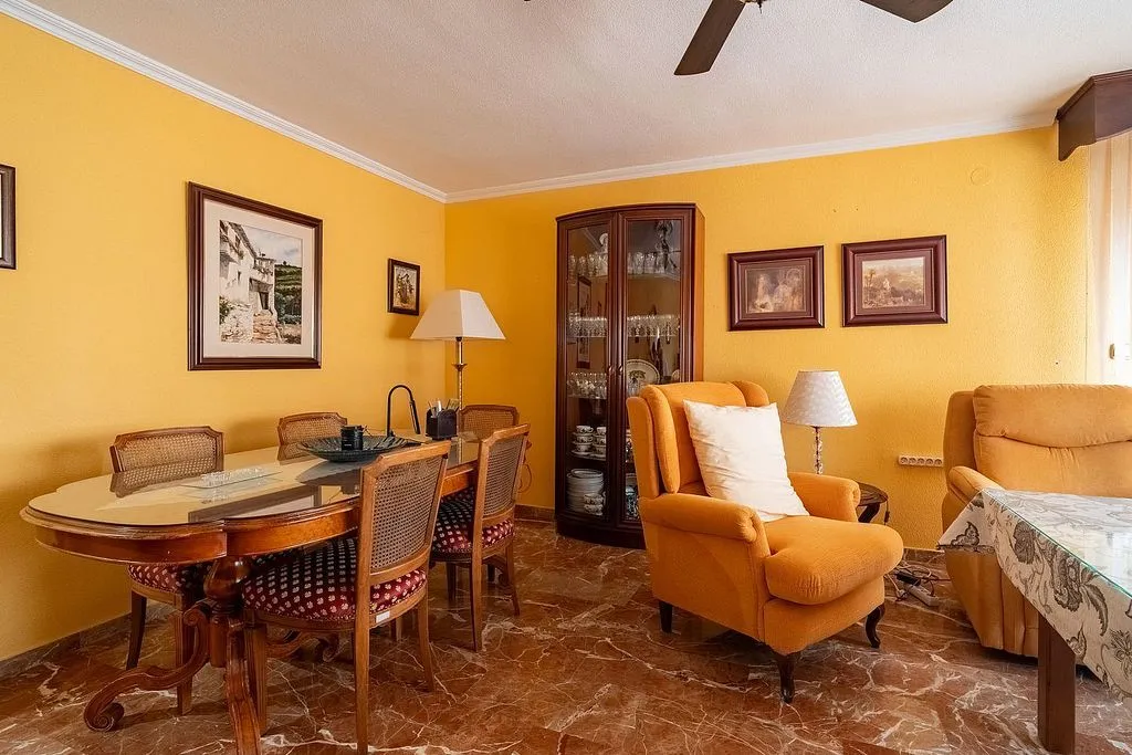 Söögituba - Apartment with Terrace in Pajaritos