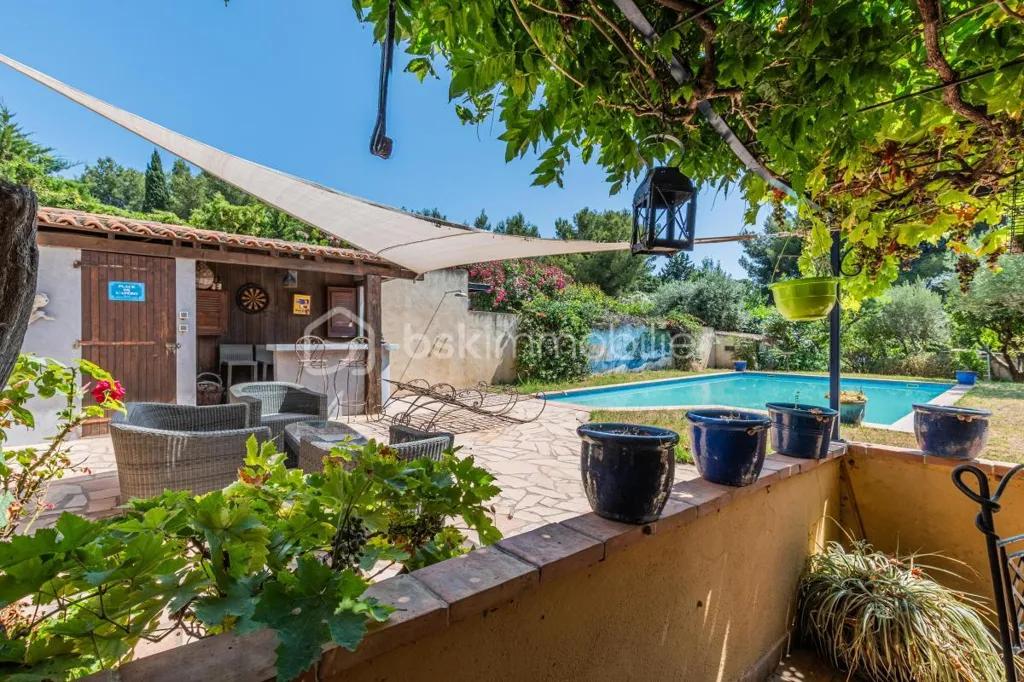 Bassein - Provençal Bastide with Pool in Six-Fours