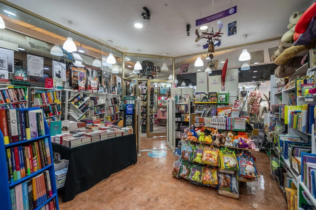 Pièces - Commercial Unit in Plaza España, Leganés