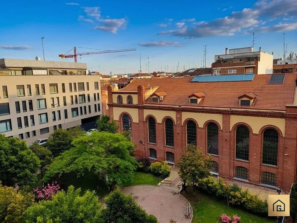 Vue aérienne - Modern Flat with Park View in Madrid