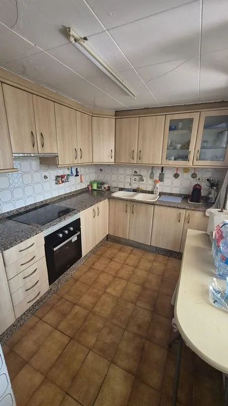 Cuisine - Terraced House with Balcony in Manises Centre
