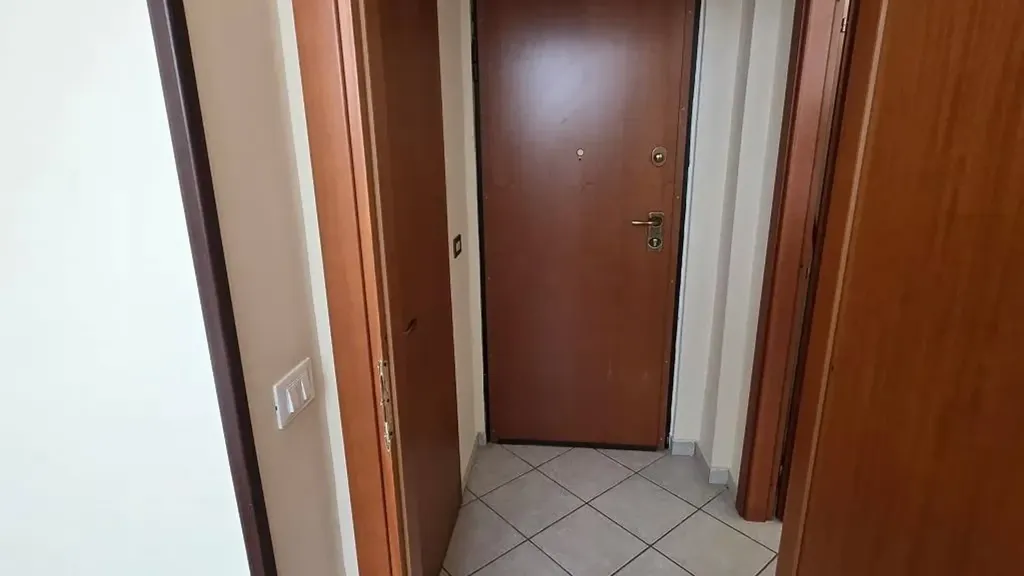 Entrée - Brightly Lit Flat with Terrace in Palermo