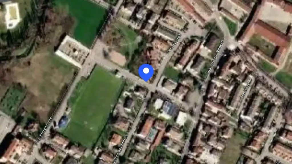 Semi-detached Villa with Balcony in Castelverde