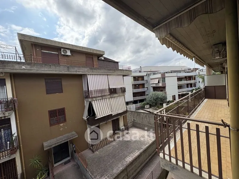 Rõdu - Four-Room Apartment in Quiet Area, Catania
