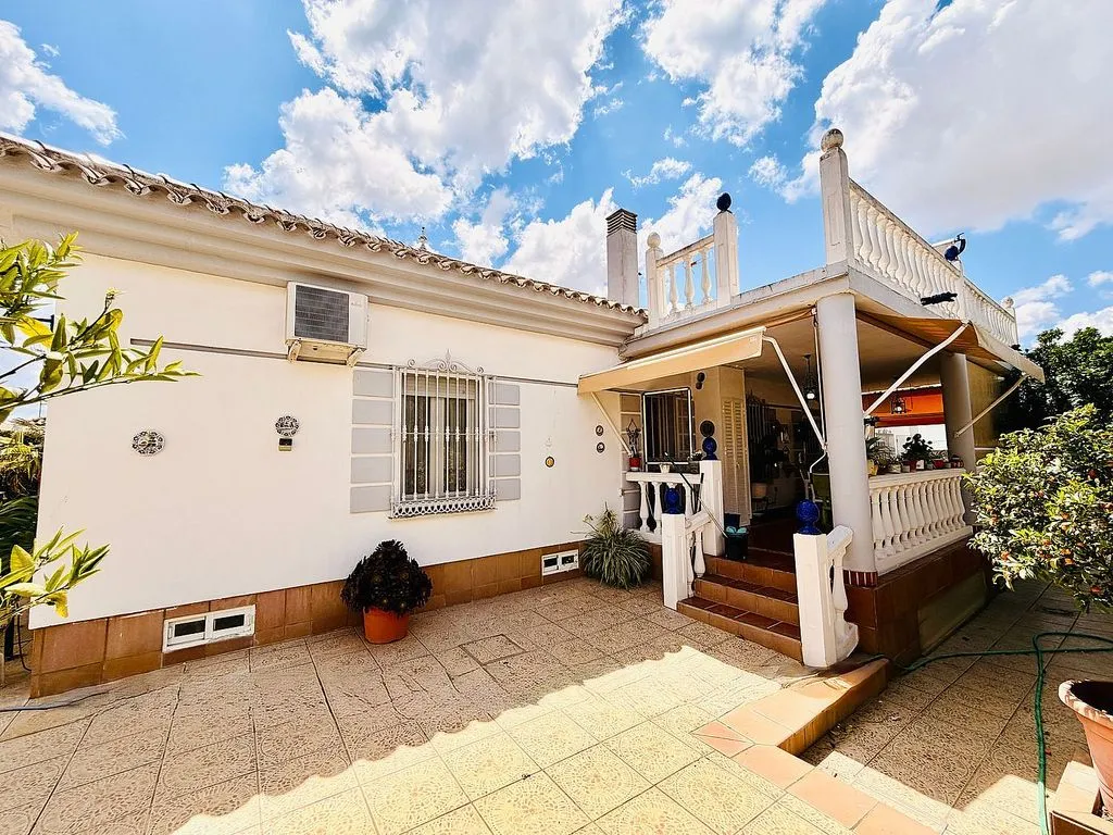 Terrasse - Single-Storey Chalet with Terrace in Montequinto