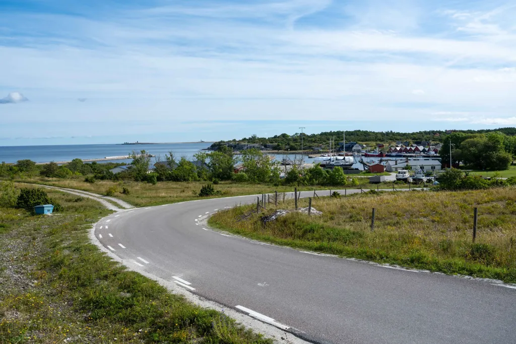 Commercial Property with Sea View in Herrvik