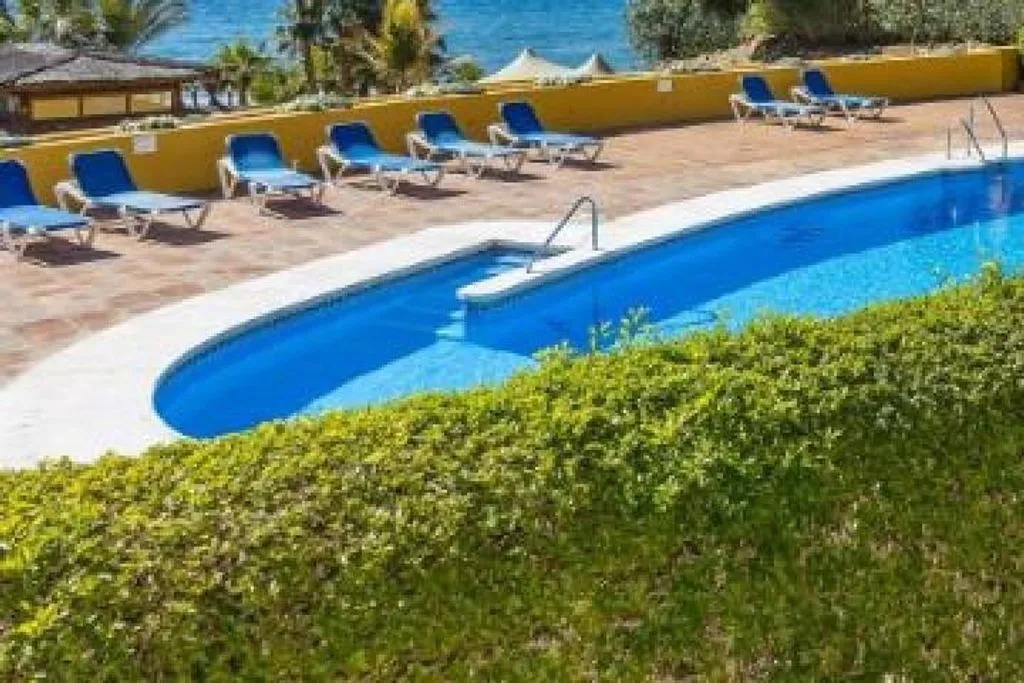 Piscine - Seafront Apartment with Sea View in Marbella