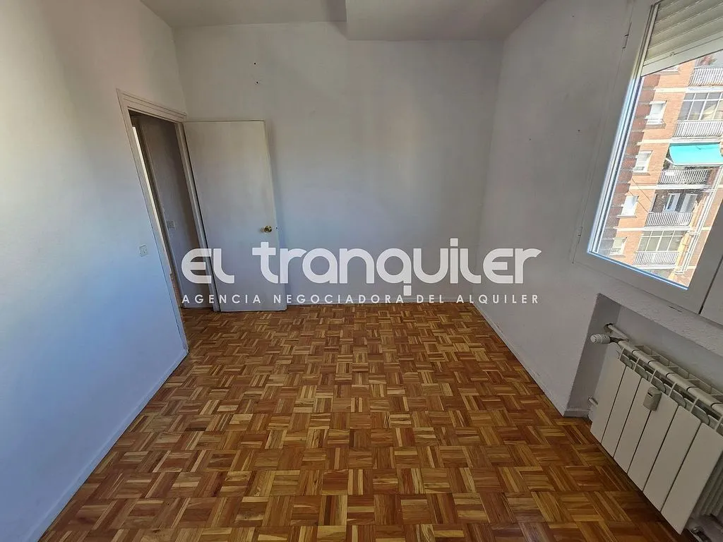Pièces - Apartment with Terrace in De Teruel Street