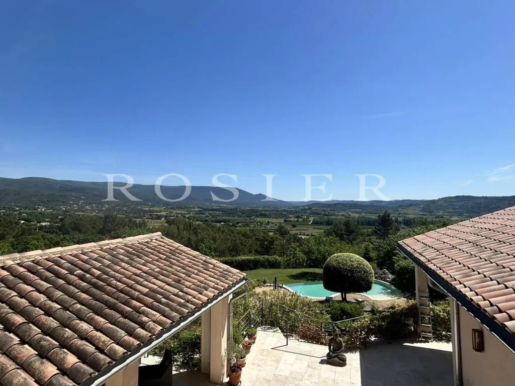Terrace - Luxury Villa with Pool in Saint-Saturnin-lès-Apt
