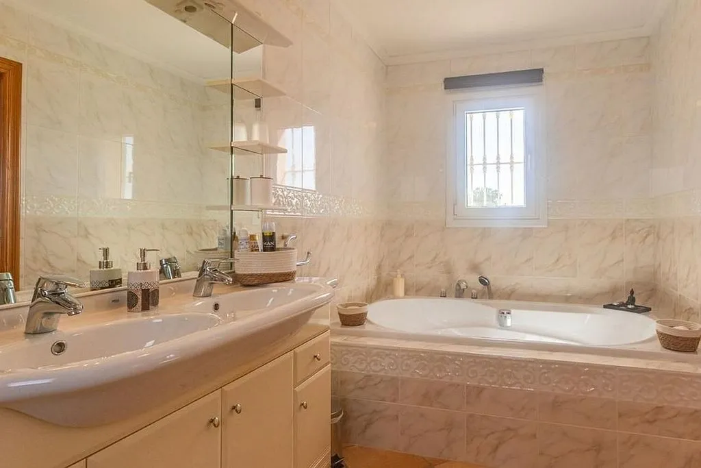 Salles de bain - Villa with Pool and Terrace in Calpe