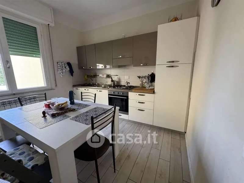 Sala da pranzo - Spacious 4-Room Apartment in Pisa