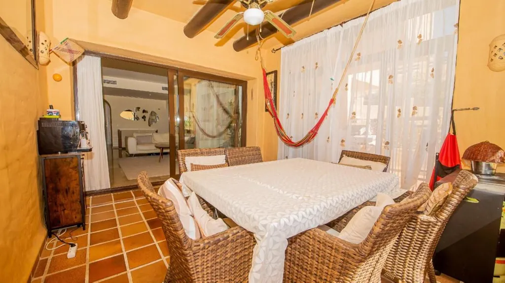 Salle à manger - 3-Bed Apartment with Terrace in La Duquesa, Manilva