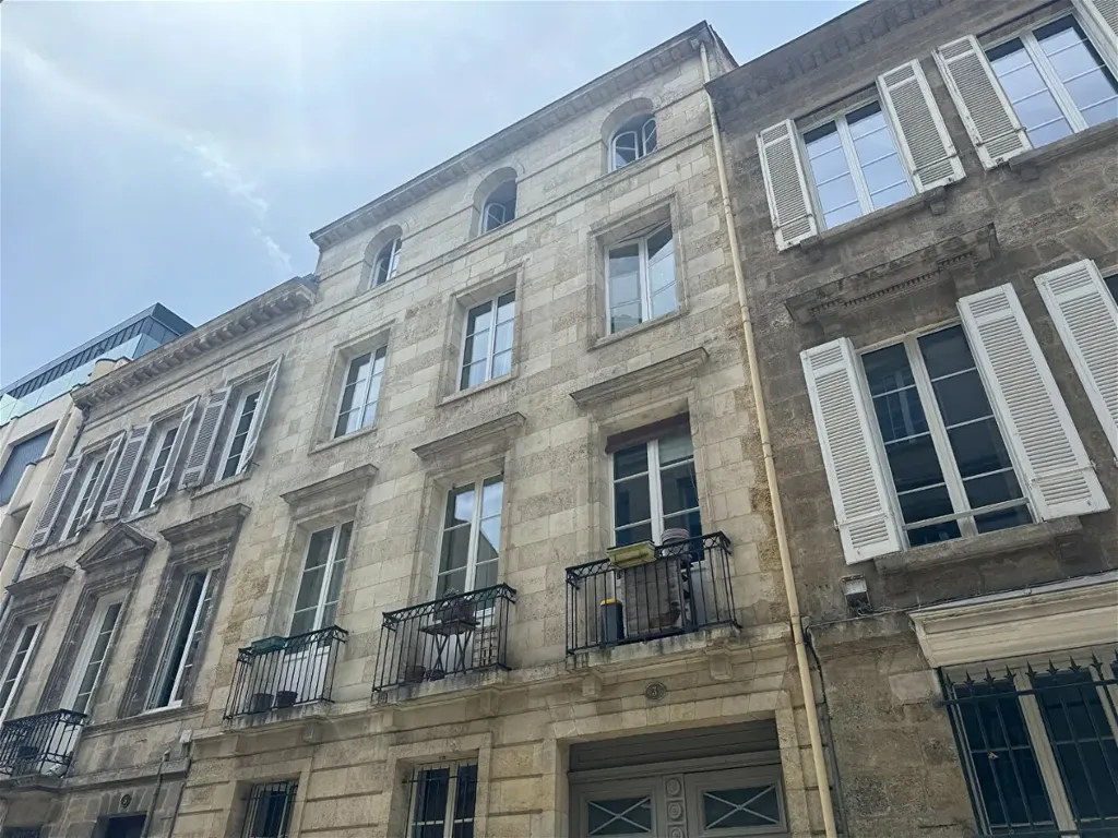 Extérieur - Appartement Refait à Neuf avec Vue Cour à Bordeaux