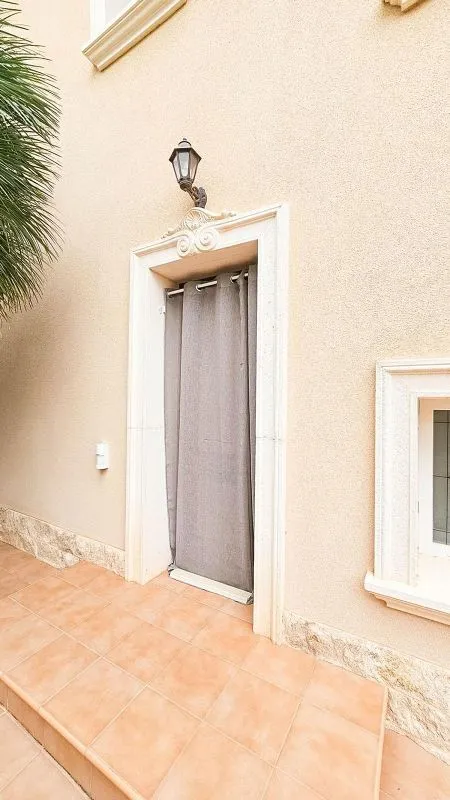 Jardin - Luxury Villa with Pool in Cabo Roig