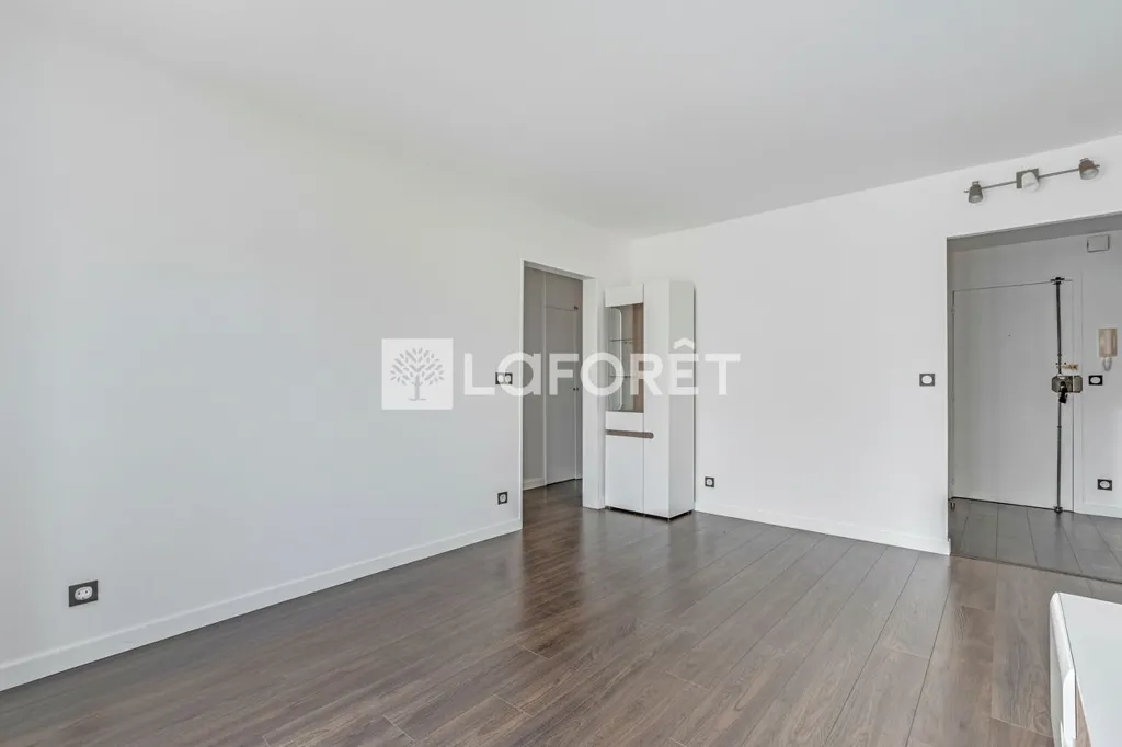 Chambres - Appartement 4 Pièces avec Balcon à Paris 12ème