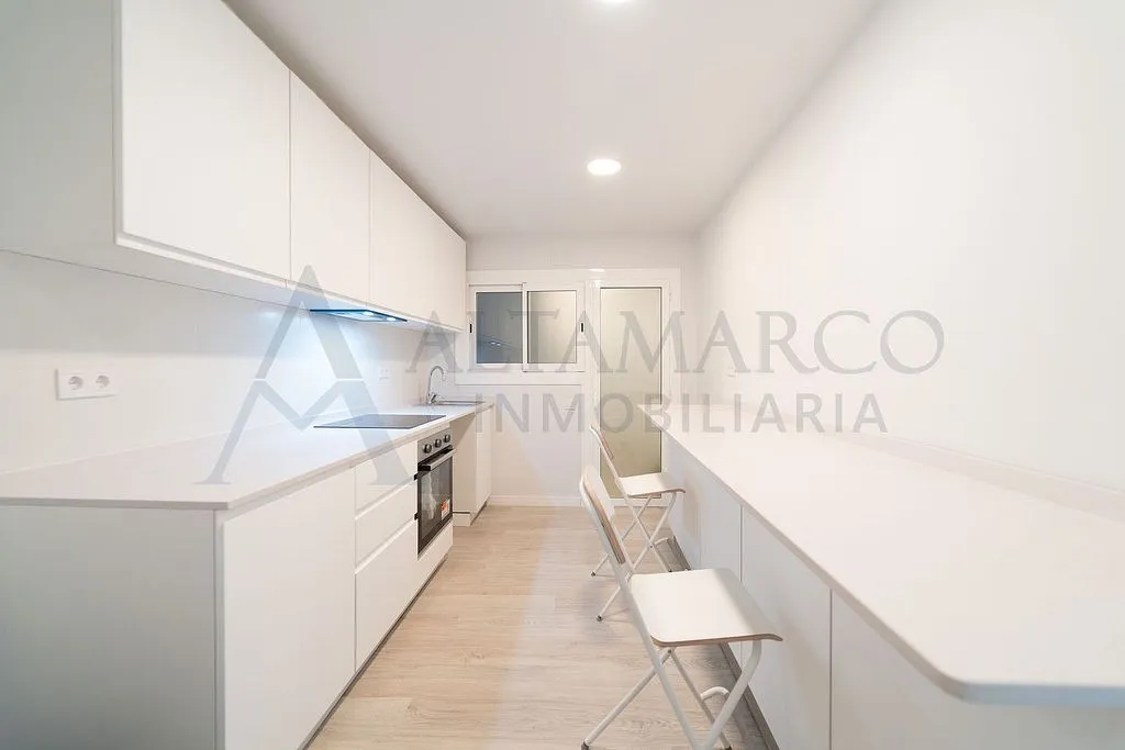 Kitchen - Reform Apartment with Balcony in Barcelona